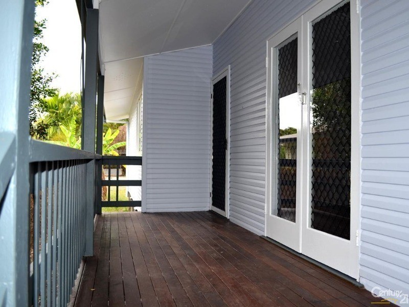 10 Brisbane Street, Barney Point QLD 4680