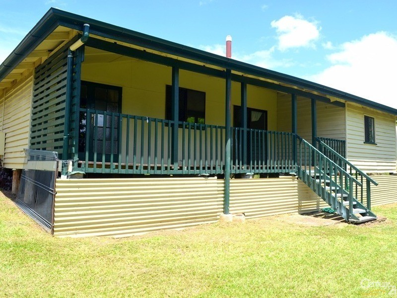 35 Kent Street, West Gladstone QLD 4680