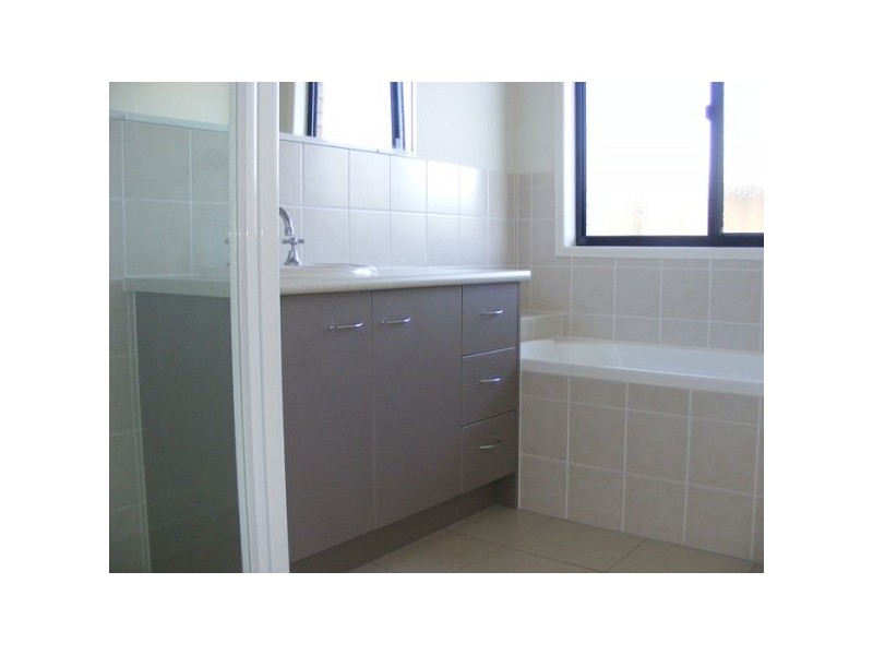 10 Hannah Street, Calliope QLD 4680