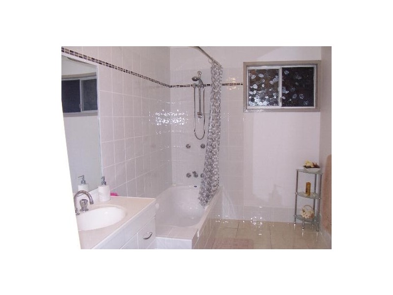 23 Oxley Drive, Gladstone QLD 4680