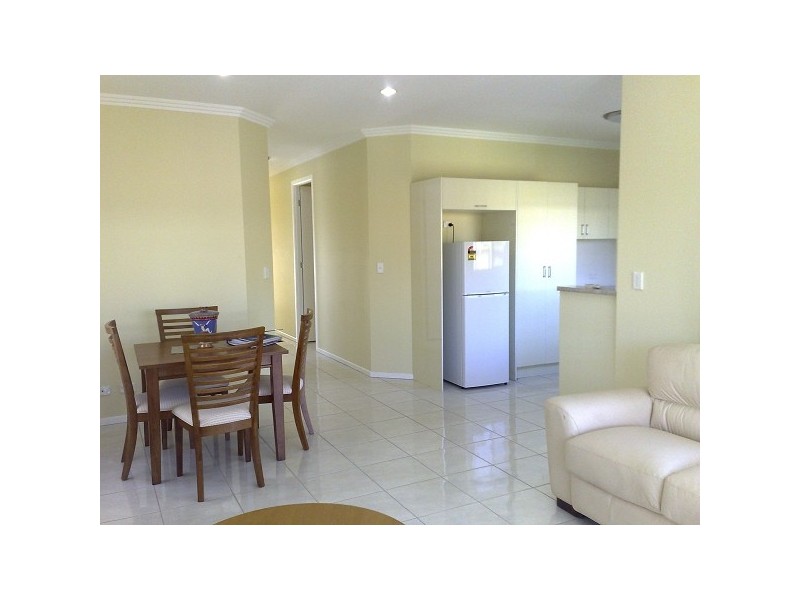 17 Park Street, West Gladstone QLD 4680