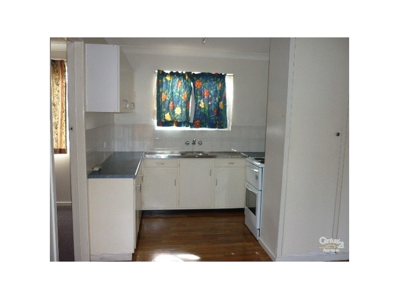 4/6 Boles Street, West Gladstone QLD 4680