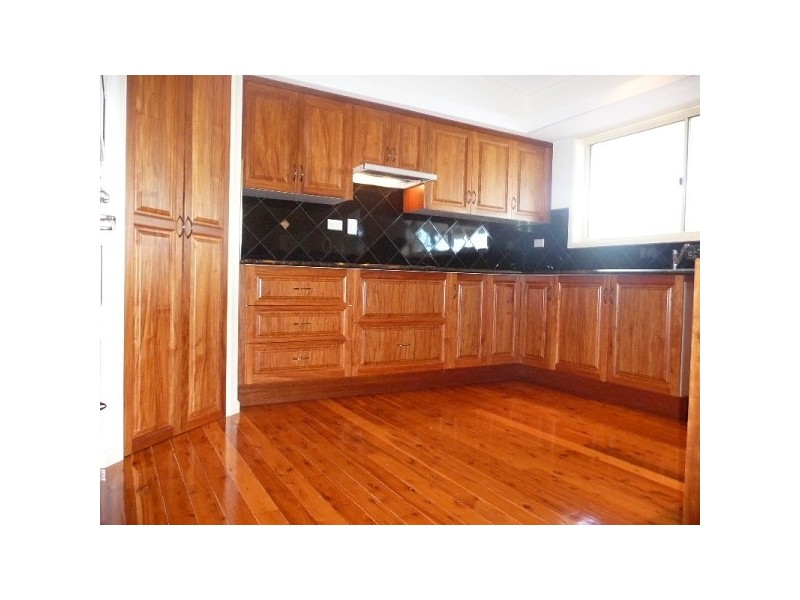 7 Panorama Court, Glen Eden QLD 4680