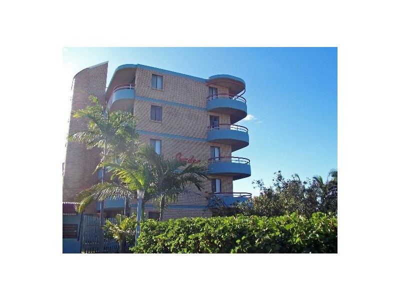 24/7 Kent Street, West Gladstone QLD 4680