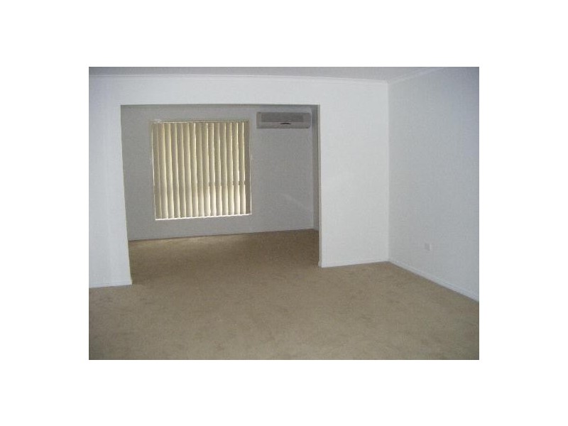 7 Bridgeman Place, New Auckland QLD 4680