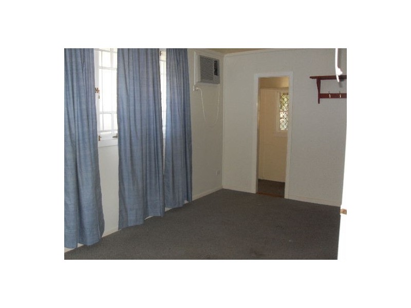 27 Ann Street, Gladstone QLD 4680