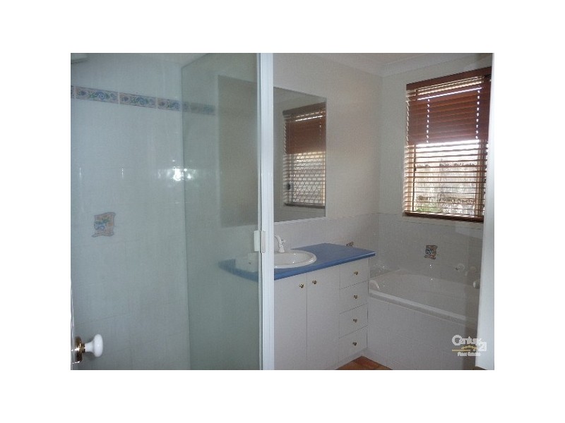 16 Georgia Court, New Auckland QLD 4680