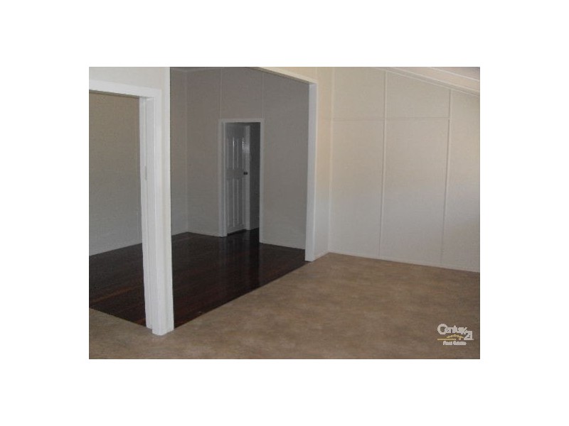 54 Wood Street, Gladstone QLD 4680