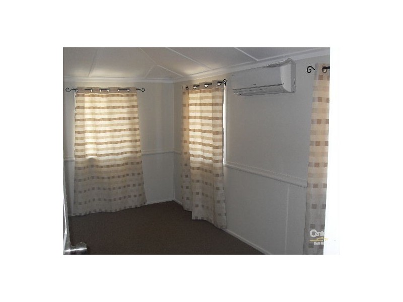 54 Wood Street, Gladstone QLD 4680