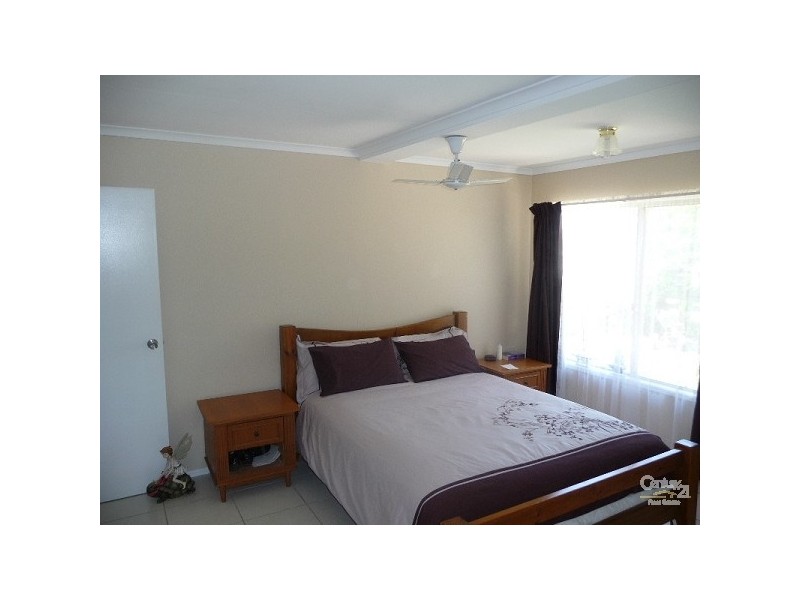 42 Wilson Street, New Auckland QLD 4680