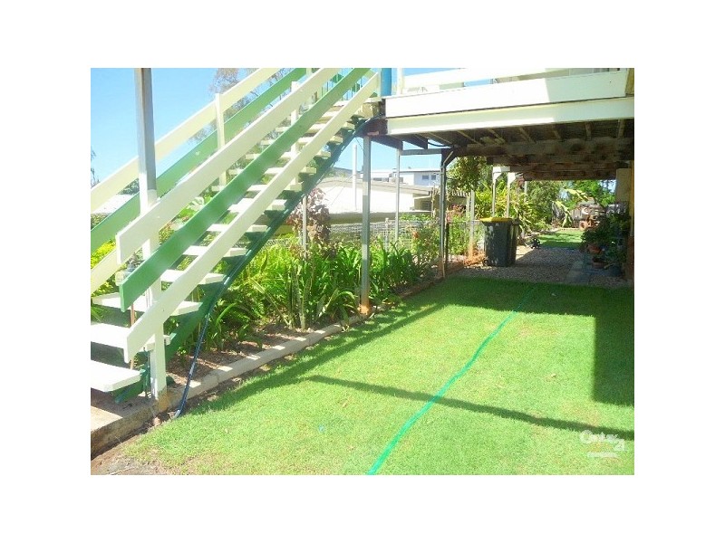 42 Wilson Street, New Auckland QLD 4680