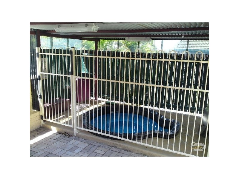 2 Oxley Drive, Gladstone QLD 4680