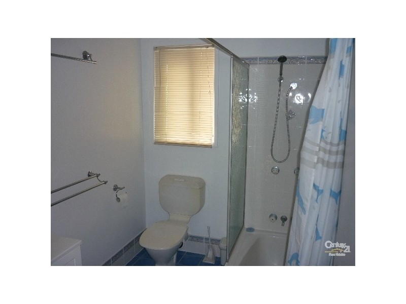 1/5 Central Lane, Gladstone QLD 4680