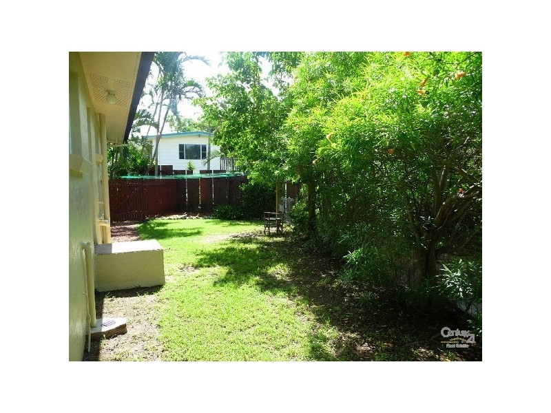 5 Fir Court, Kin Kora QLD 4680