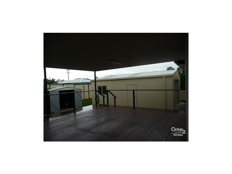 9 Mellefont Street, West Gladstone QLD 4680