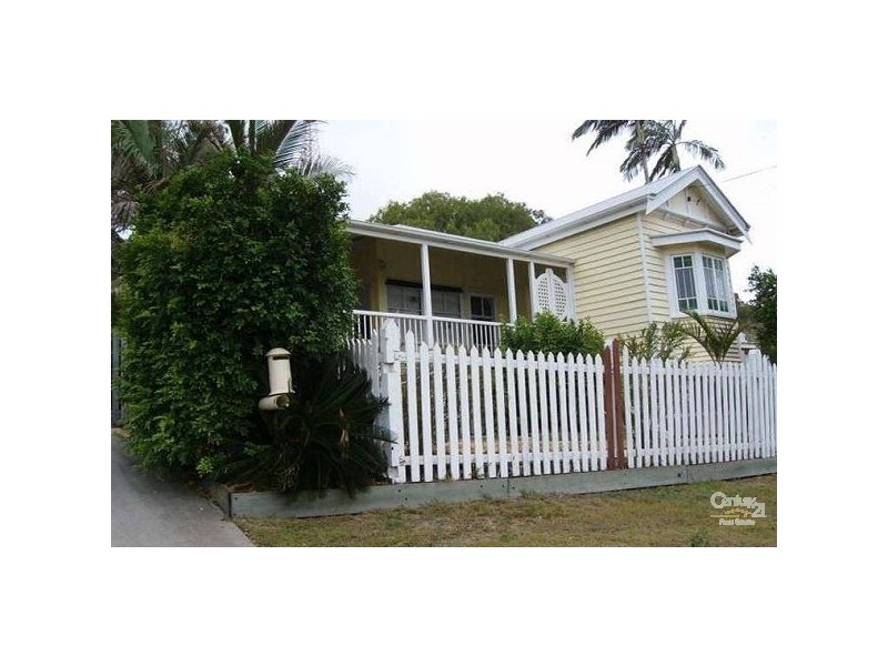 27 Ann Street, South Gladstone QLD 4680