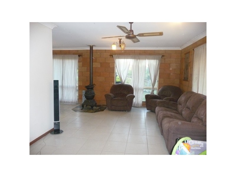 91 Langmorn School Road, Ambrose QLD 4695