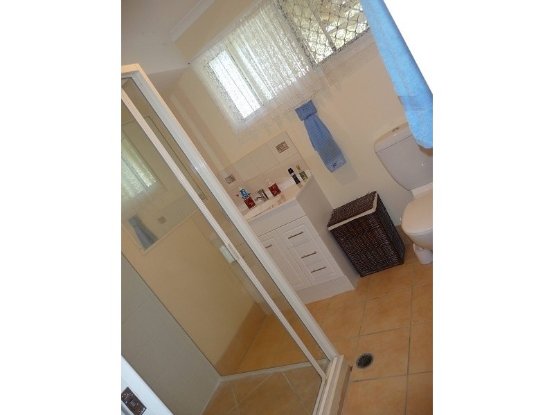 73 Beak Street, New Auckland QLD 4680