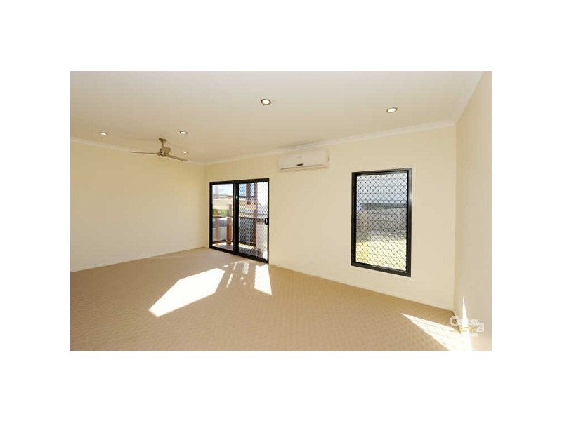 3 Danielle Court, Boyne Island QLD 4680