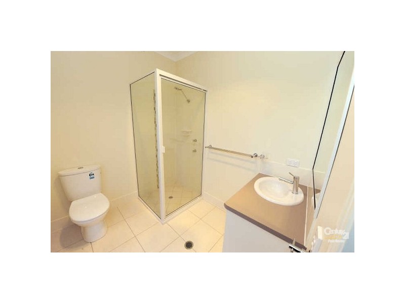 3 Danielle Court, Boyne Island QLD 4680