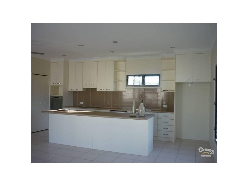 3 Danielle Court, Boyne Island QLD 4680