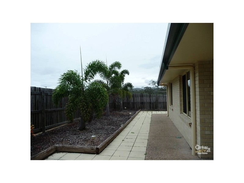 6 Scorpius Place, Gladstone QLD 4680