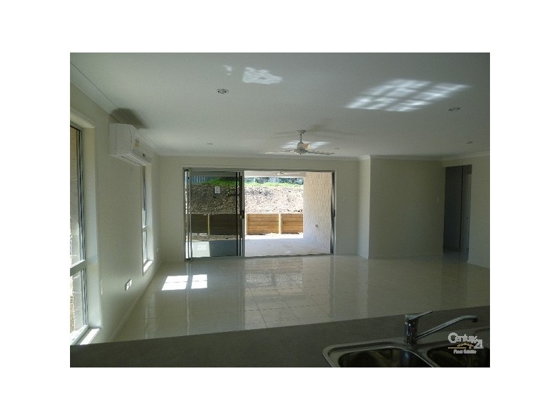 31 Bauhinia Street, Boyne Island QLD 4680