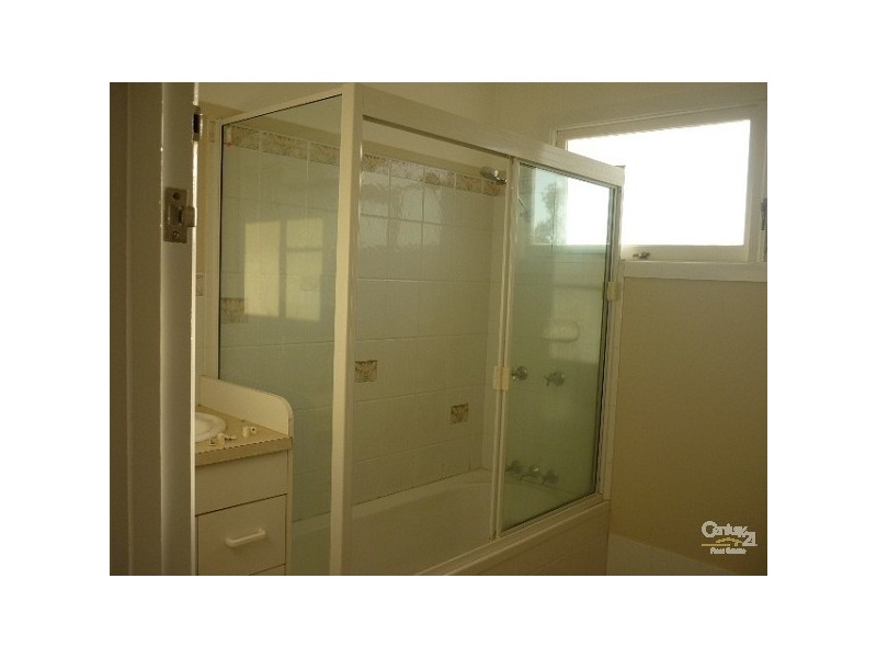 18 Mylne Street, Gladstone QLD 4680