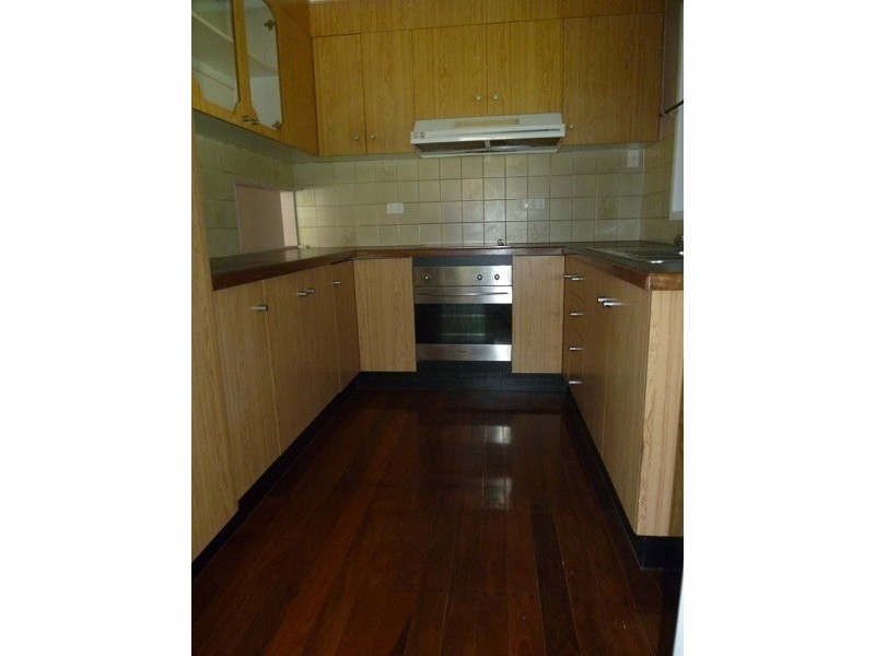 106 Barney Street, Barney Point QLD 4680