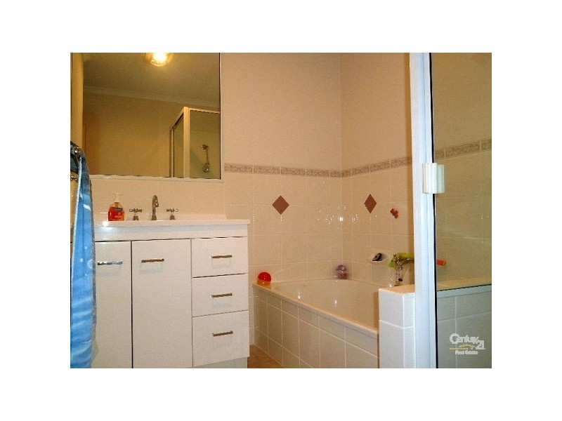 1/42 Golfview Drive, Boyne Island QLD 4680