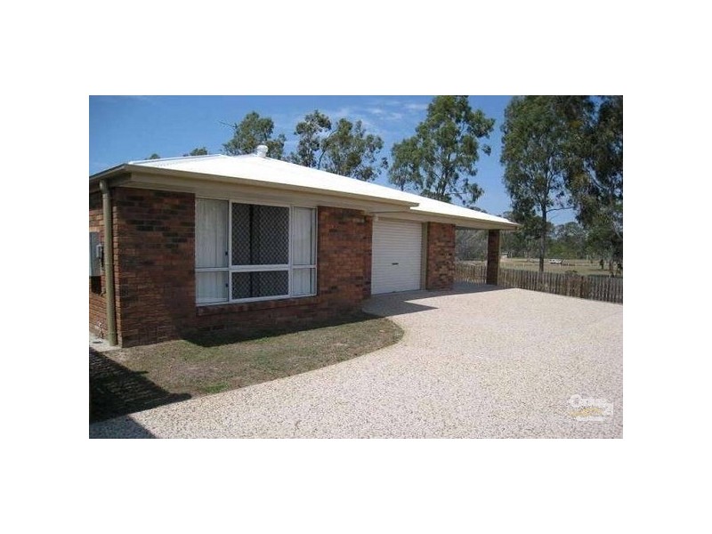 2/42 Golfview Drive, Boyne Island QLD 4680