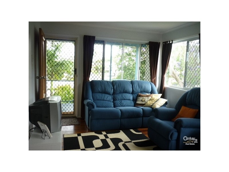 27 Cedar Street, Gladstone QLD 4680