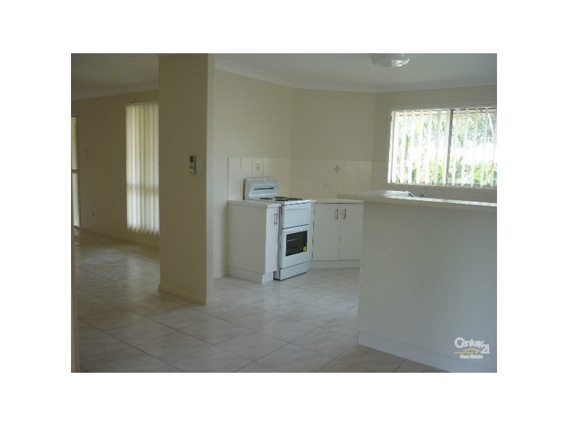 15 Hamilton Drive, Gladstone QLD 4680