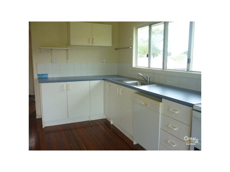 4 Boles Street, Gladstone QLD 4680
