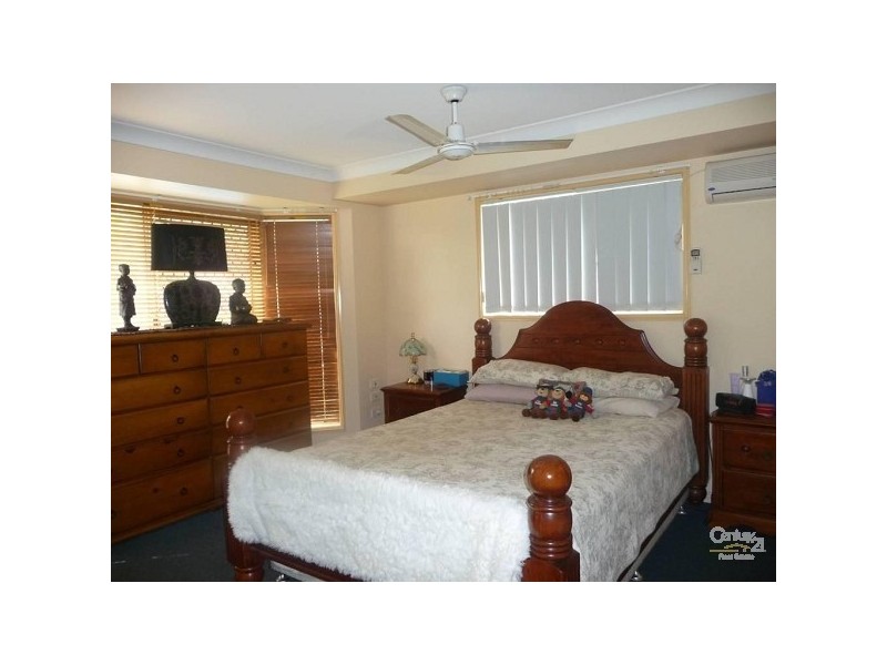 8 Walker Street, Gladstone QLD 4680