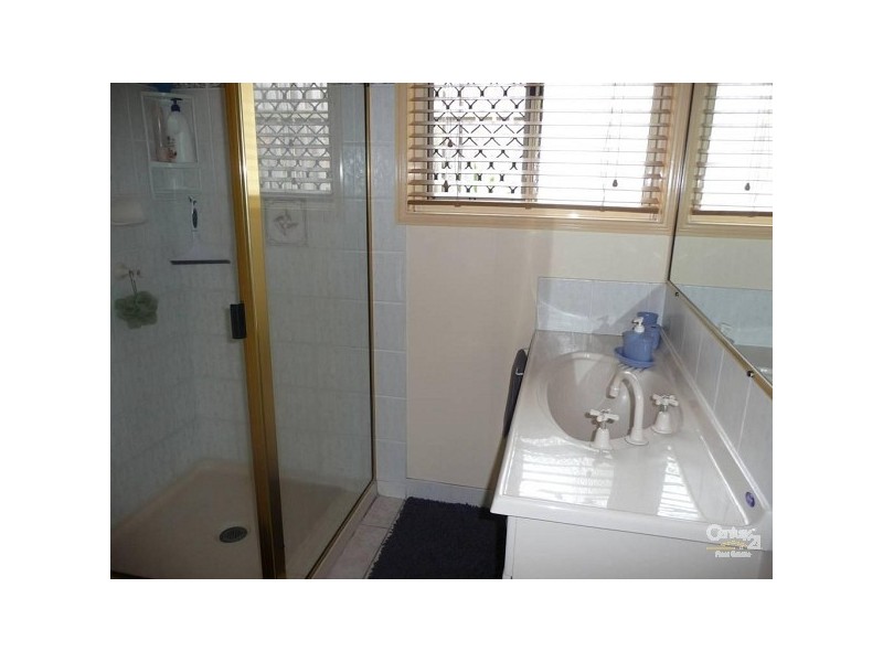 8 Walker Street, Gladstone QLD 4680