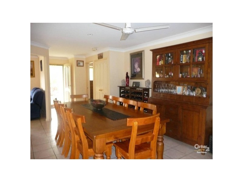 8 Walker Street, Gladstone QLD 4680