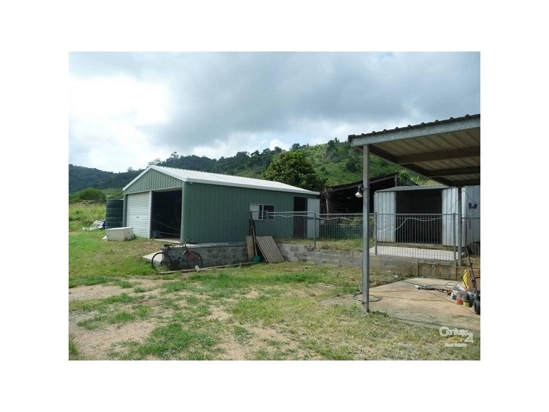 227 Spring Valley Road, West Stowe QLD 4680