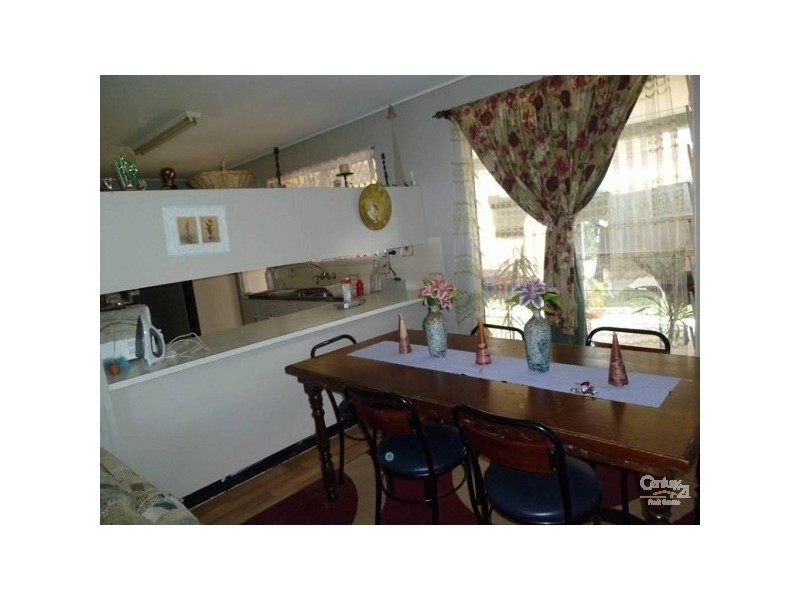 24 Allunga Drive, Glen Eden QLD 4680