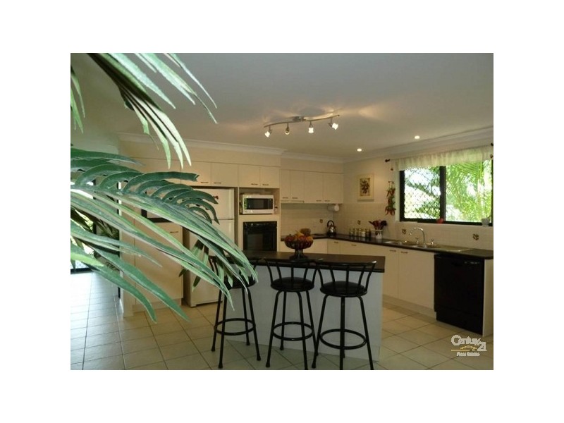 1 Creekwood Close, Gladstone QLD 4680