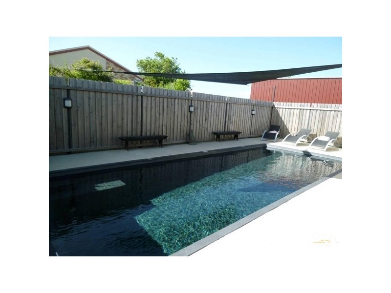 1 Creekwood Close, Gladstone QLD 4680