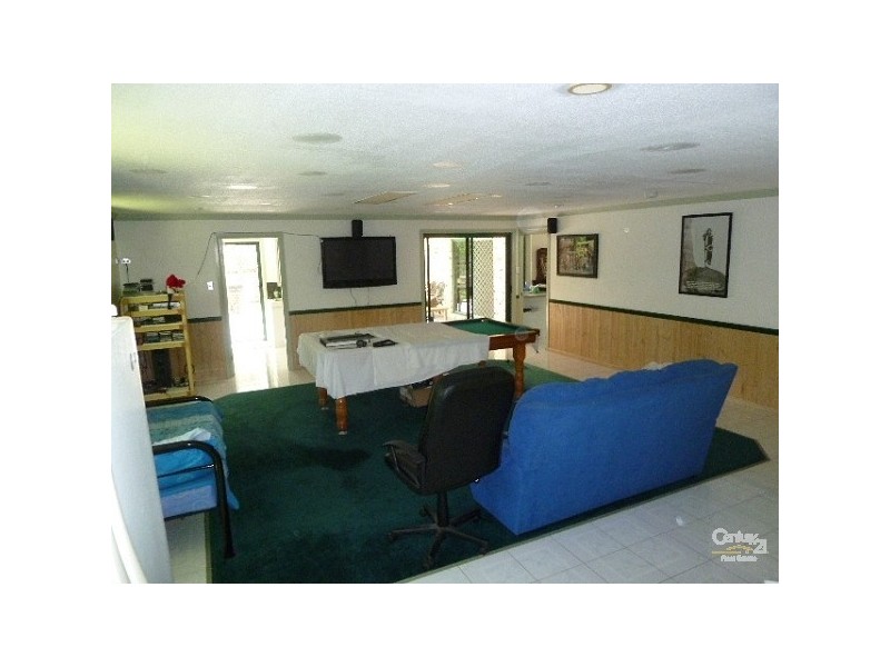 20 Mounter Street, Boyne Island QLD 4680