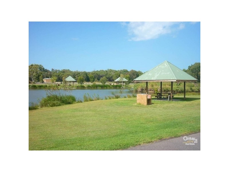 59 The Oaks Road, Tannum Sands QLD 4680