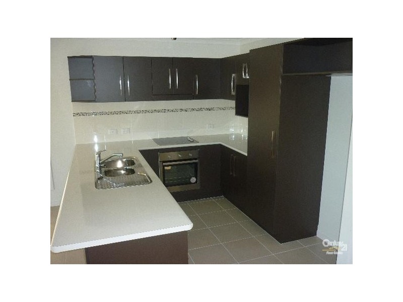 15 Briffney Street, Kirkwood QLD 4680