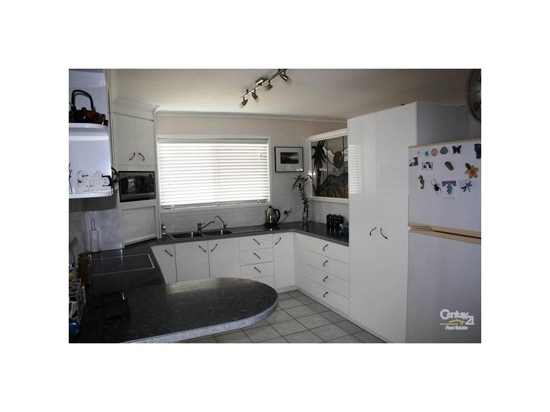 12 Macedon Street, Tannum Sands QLD 4680