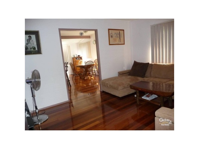 8 Schafer Street, Clinton QLD 4680