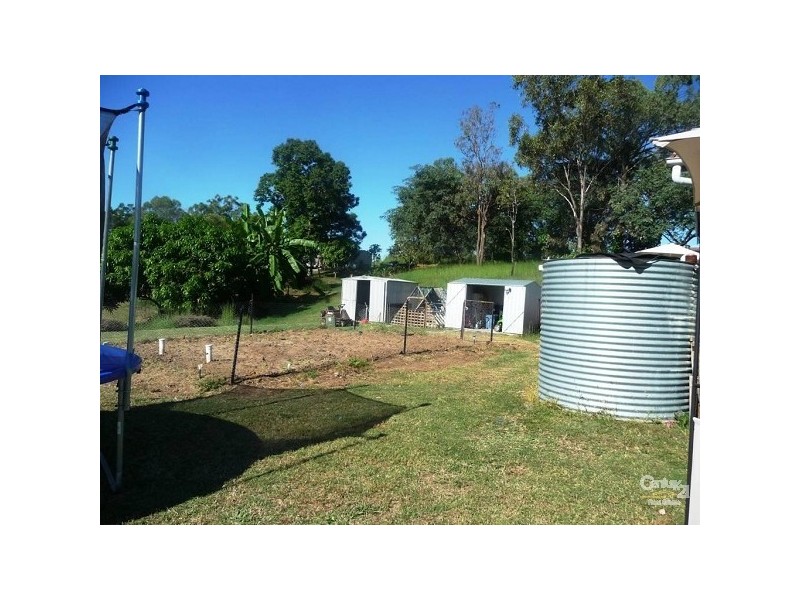 20 Balfour Street, Mount Larcom QLD 4695