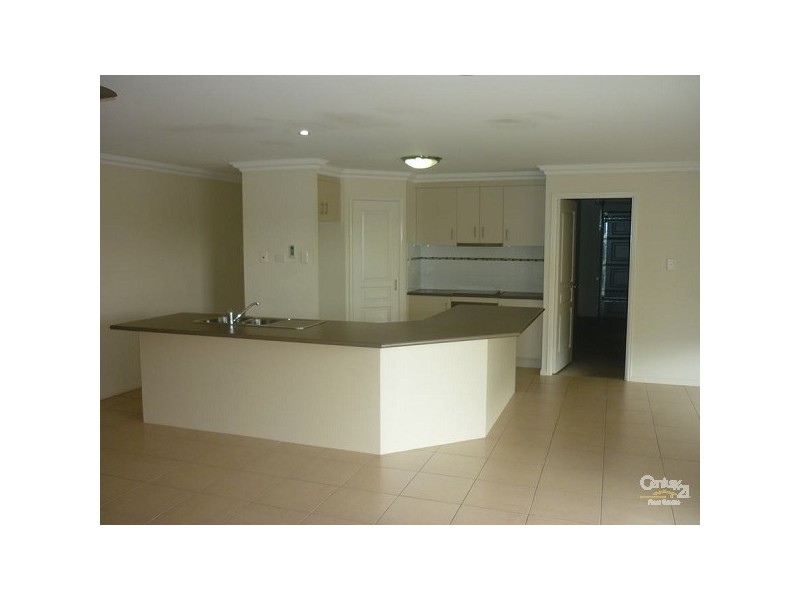 13 Leslie Street, Gladstone QLD 4680