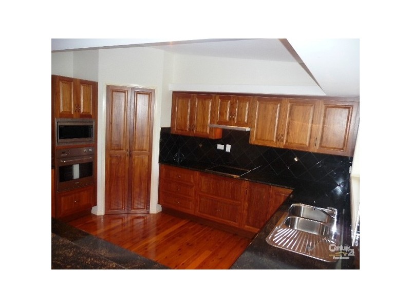 7 Panorama Court, Gladstone QLD 4680