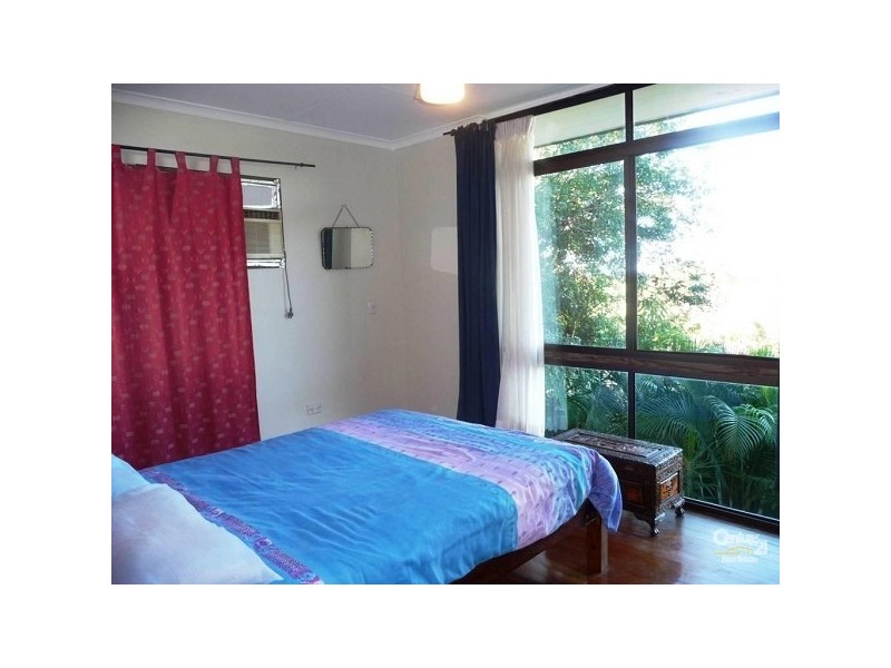 18 Yaralla Street, Barney Point QLD 4680